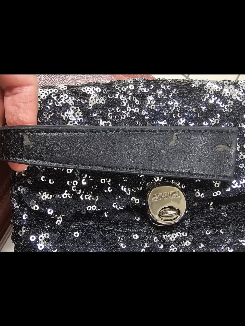 Jennifer Lopez Black/Silver Sequin Women's Fold Over Clutch JLO Y2K Wristlet - Picture 10 of 10